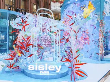 Adereços de arte em papel pintado e tingido à mão